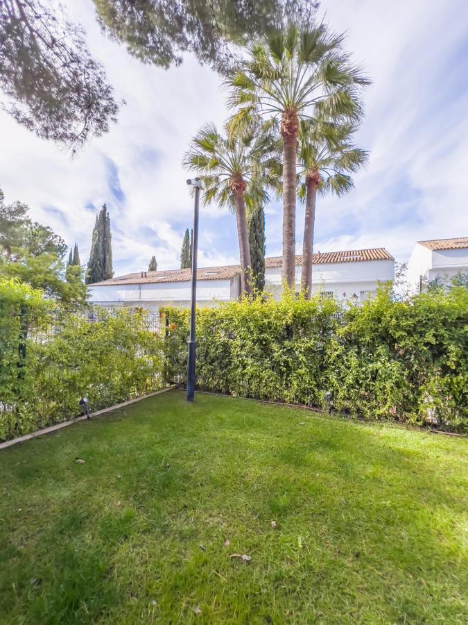 Bajo Con Jardin En La Milla De Oro Daire Marbella Dış mekan fotoğraf