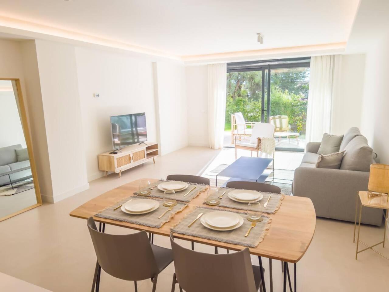 Bajo Con Jardin En La Milla De Oro Daire Marbella Dış mekan fotoğraf